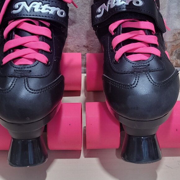 Epic Super Nitro Quad Speed Roller Skates Black Boots Pink Wheels Youth 3 - Picture 4 of 11